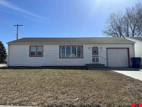 325 Logan St, Lyons, NE 68038