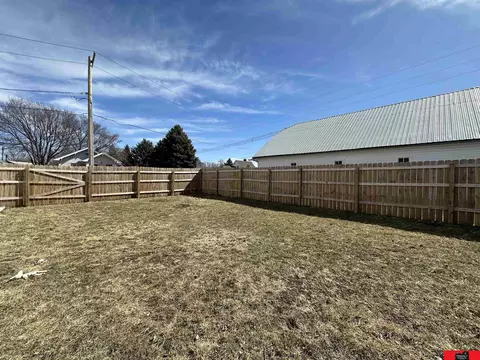 325 Logan St, Lyons, NE 68038 photo 2