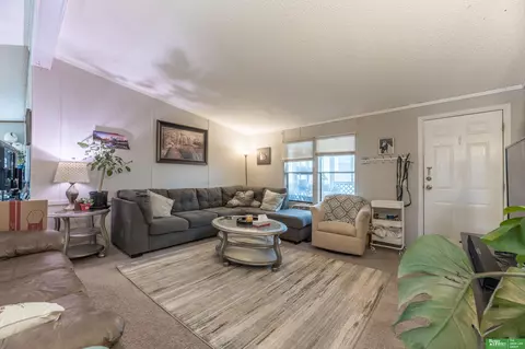 15107 Atlas Plz #15, Omaha, NE 68137