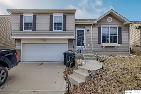 7326 N 92nd Ave, Omaha, NE 68122