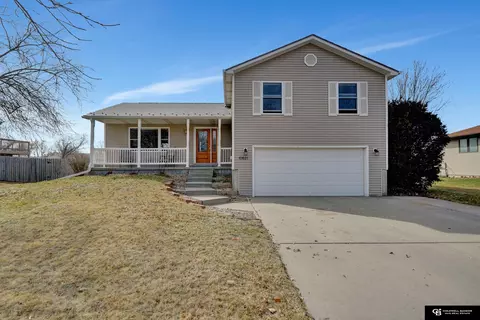 10621 N 137 St, Waverly, NE 68462