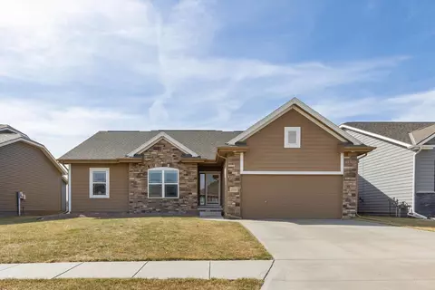 11326 S 173 Ave, Gretna, NE 68028