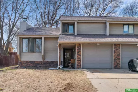 12215 Franklin Cir, Omaha, NE 68154