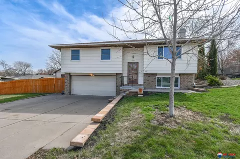 3210 S 52nd St, Lincoln, NE 68506