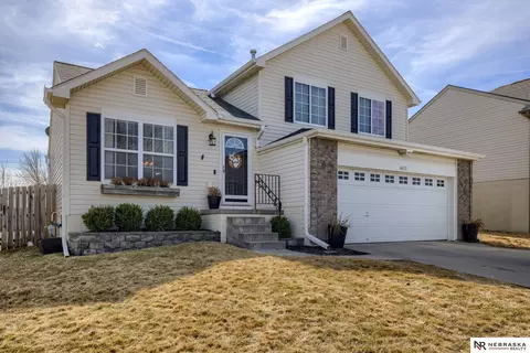 16123 Birch Ave, Omaha, NE 68136