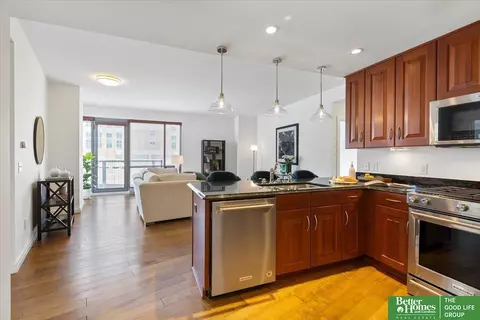 200 S 31st Ave S #4414, Omaha, NE 68131