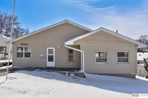 7929 State St, Ralston, NE 68127