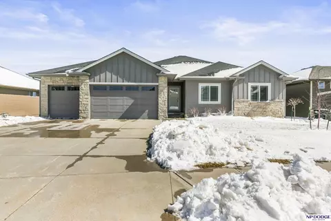 2703 N 190 St, Elkhorn, NE 68022