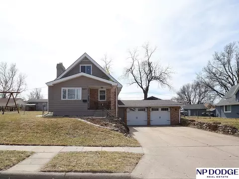 3823 Drexel St, Omaha, NE 68107