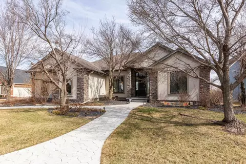 5530 S 96th Pl, Lincoln, NE 68526