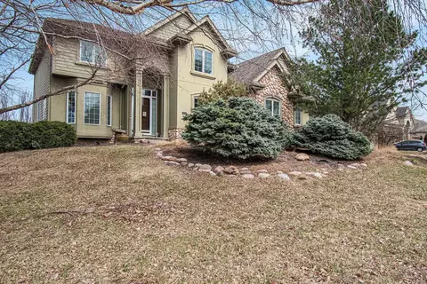 103 S 173rd Avenue Cir, Omaha, NE 68118