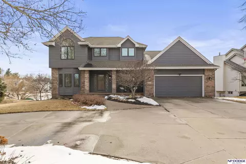 210 Riverside Dr, Waterloo, NE 68069