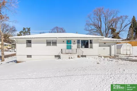 7818 Jaynes St, Omaha, NE 68134