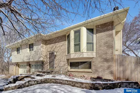 1534 Hartland Rd, Lincoln, NE 68521