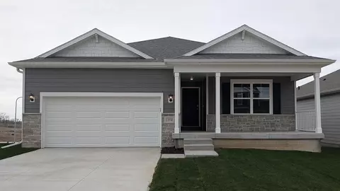 7018 N 135th Cir, Omaha, NE 68142