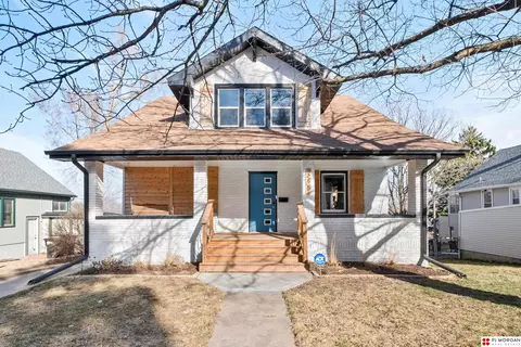345 N 37 St, Omaha, NE 68131