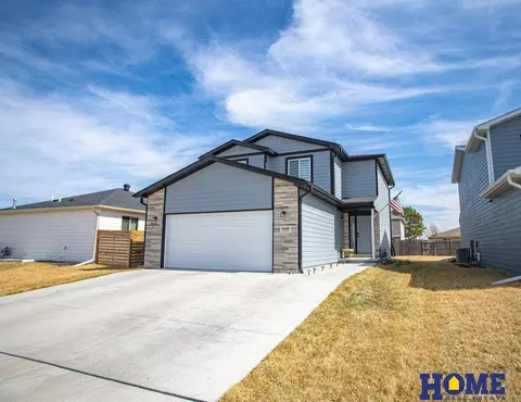 1640 SW 28th St, Lincoln, NE 68522