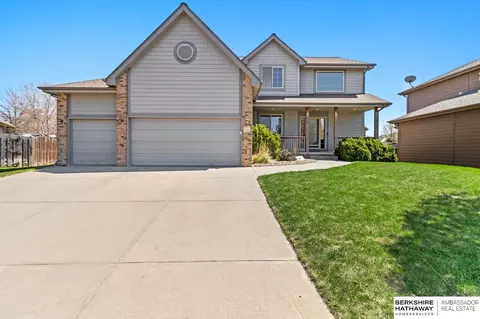 11209 Morgan Cir, Gretna, NE 68028