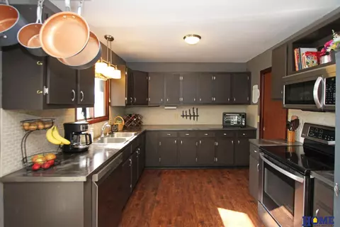 1700 N 18th St, Beatrice, NE 68310 photo 5