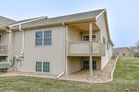 511 Spring View Cir, Beatrice, NE 68310 photo 43