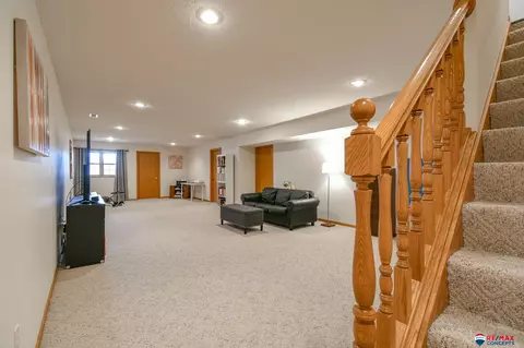 511 Spring View Cir, Beatrice, NE 68310 photo 23
