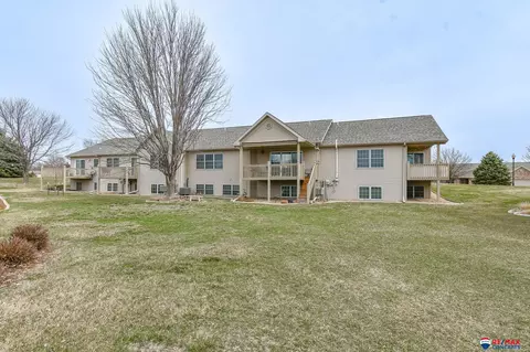 511 Spring View Cir, Beatrice, NE 68310 photo 44