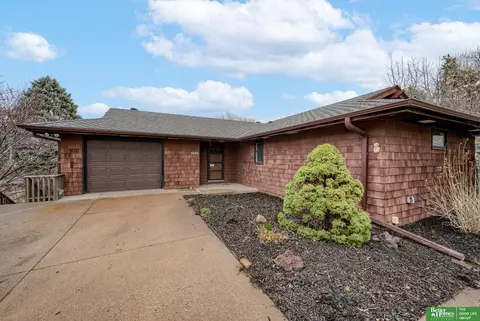 2960 College Dr, Blair, NE 68008