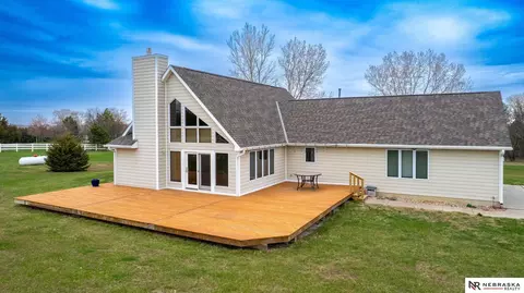 1364 Prairie View Rd, Eagle, NE 68347