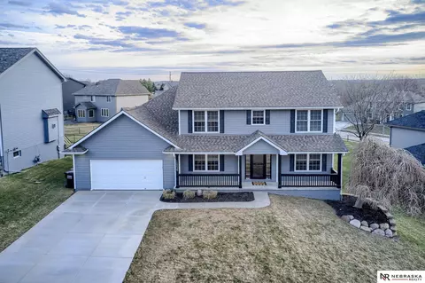 10029 Durkop St, La Vista, NE 68128