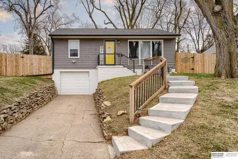 5921 N 34th St, Omaha, NE 68111