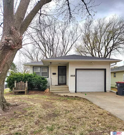 1515 N 14th St, Beatrice, NE 68310