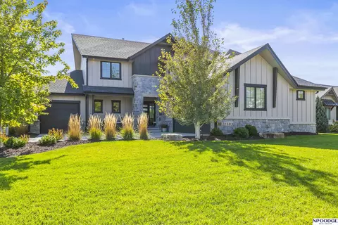 2303 S 220th Ave, Elkhorn, NE 68022