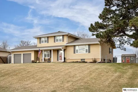 10530 N 191st Ave, Bennington, NE 68007