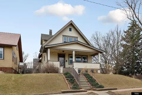 4317 Barker Ave, Omaha, NE 68105