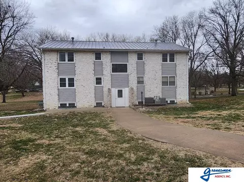 935 Plum St, Syracuse, NE 68446