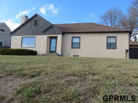 717 E Huron St, Missouri Valley, IA 51555