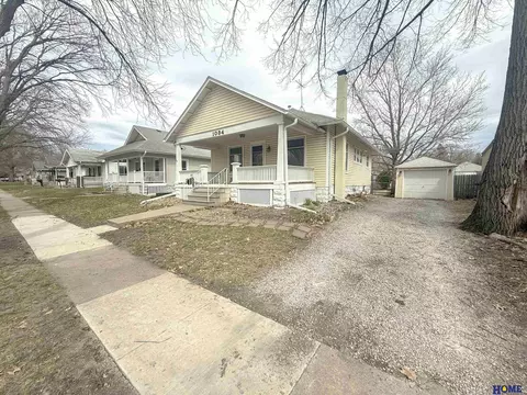 1034 S 31st St, Lincoln, NE 68510