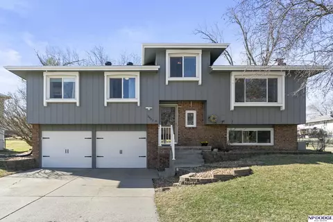 3427 Duane Ave, Bellevue, NE 68123