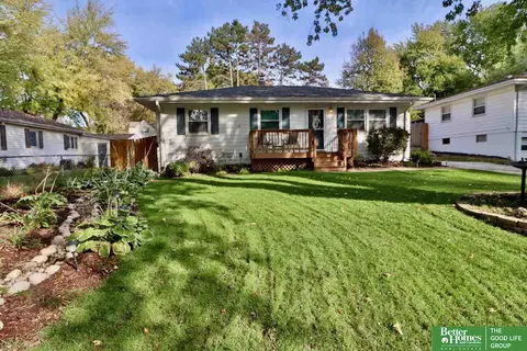 8118 Arbor St, Omaha, NE 68124