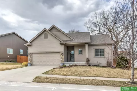 7406 N 140th Ave, Omaha, NE 68142