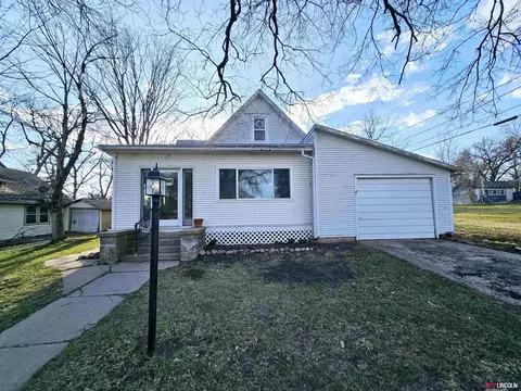 568 S Montgomery Ave, Nelson, NE 68961