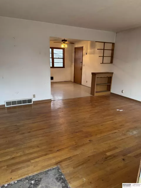 7754 Franklin St, Omaha, NE 68114