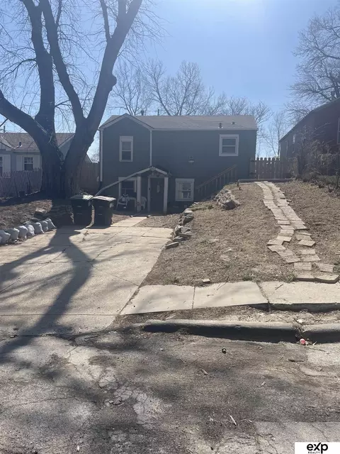 2537 Monroe St, Omaha, NE 68107