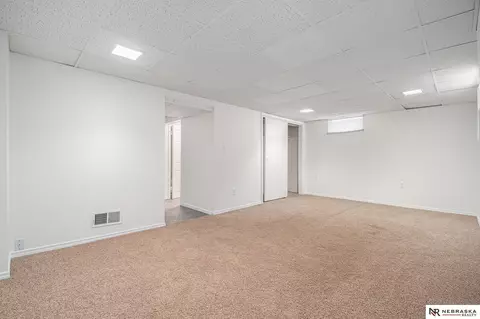 3632 Spring St, Omaha, NE 68105 photo 9