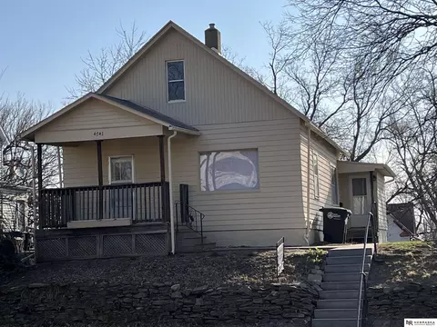 4741 S 17th St, Omaha, NE 68107