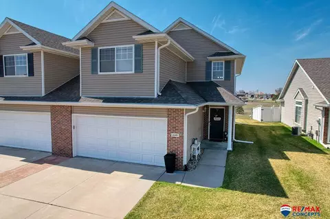 11141 N 144th St, Waverly, NE 68462