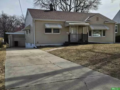 2307 S 48 St, Omaha, NE 68106