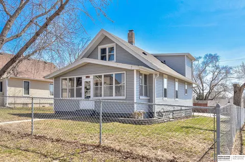 3951 M St, Omaha, NE 68107