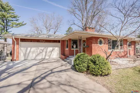 4310 Mohawk St, Lincoln, NE 68510