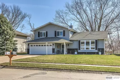 5929 S 149 St, Omaha, NE 68137